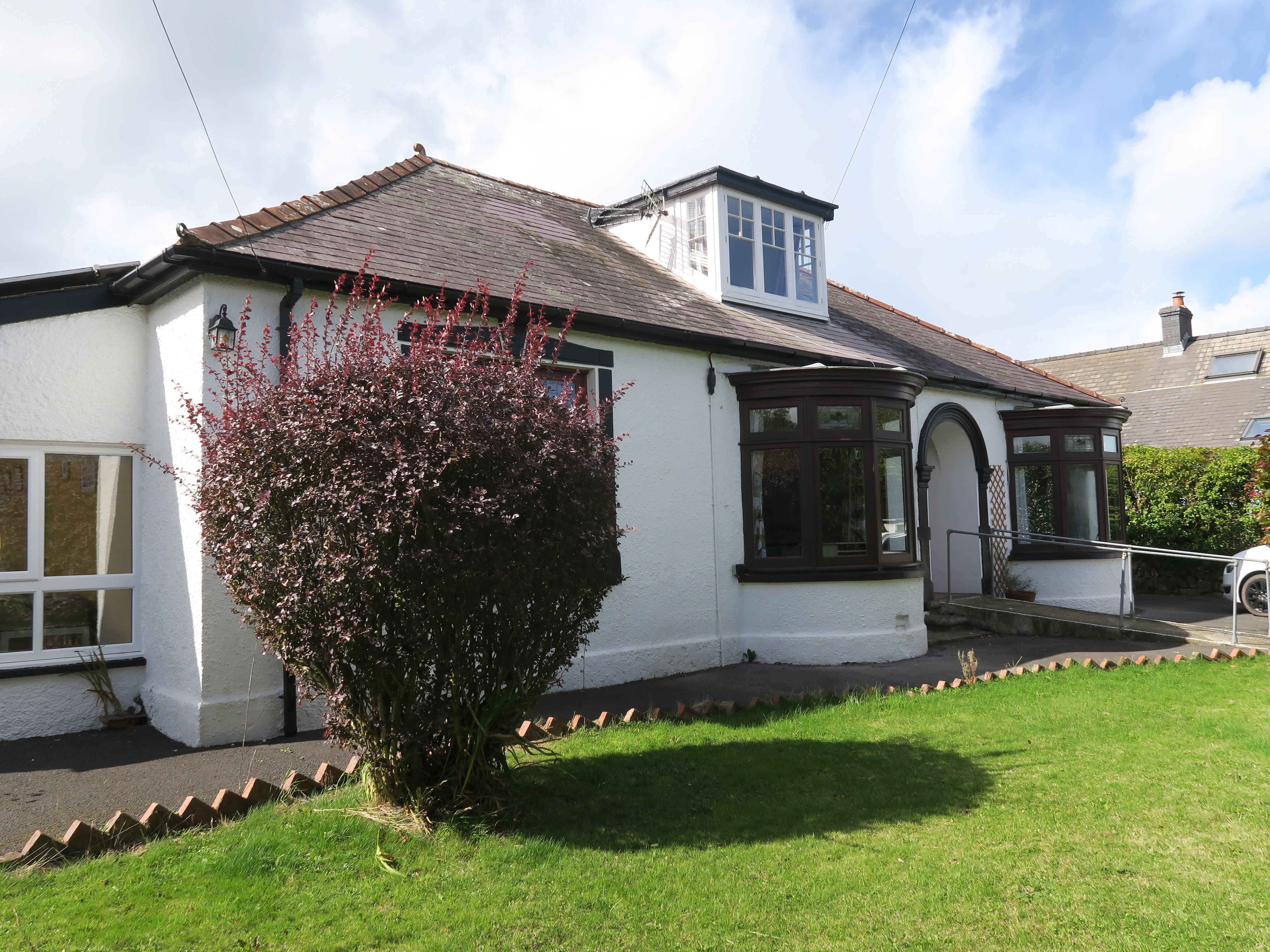 Bay-windowed bungalow